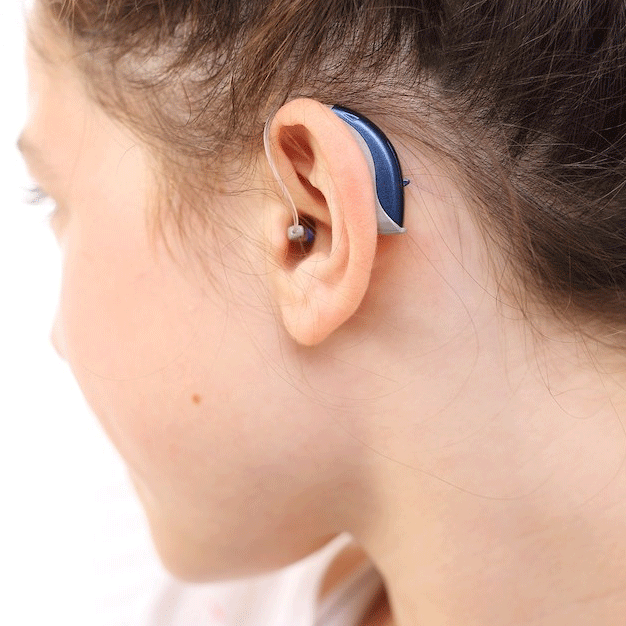 ۱۰ علامت هشداردهنده که نشان می‌دهد به سمعک احتیاج دارید