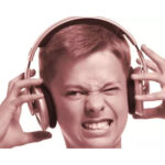 چگونه صداهای بلند به گوش آسیب می‌زنند؟